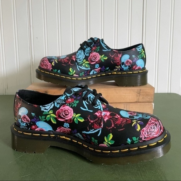 Dr Martens NWOT #1461 ROSE Oxfords w Skull Art - Picture 4 of 8